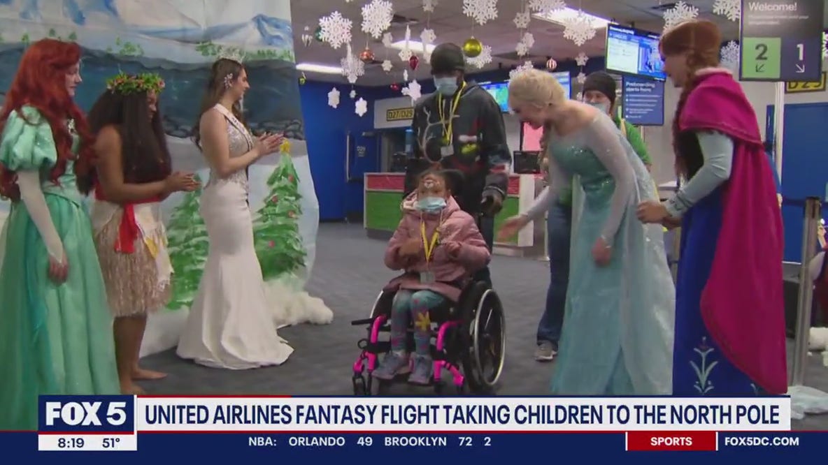 Children get chance to fly to the 'North Pole' on United Airlines Fantasy Flight